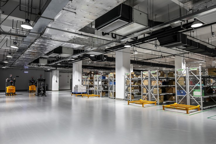 Visuel domaine logistics retail